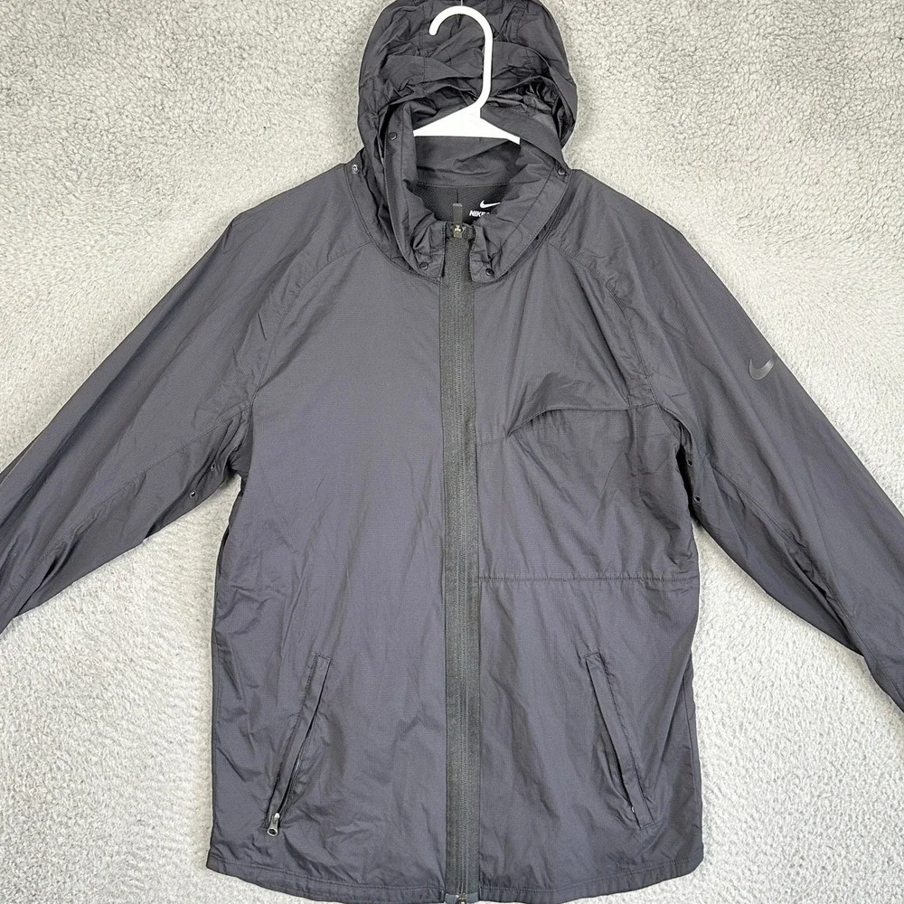 Nike Shield Jacket Mens Small Black Full Zip Packable Hooded Running Windbreaker